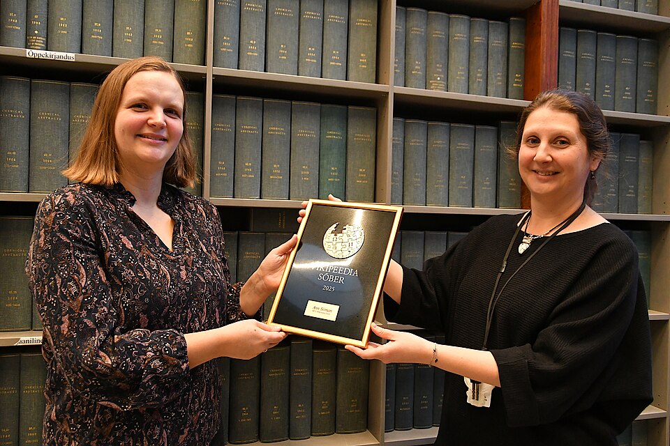 Infoühiskonna vaba teadmuse levik ei ole juhus, vaid sadade vabatahtlike panuse tulemus. Igal aastal tõstab Wikimedia Eesti esile ühe inimese, kelle tegevus ees